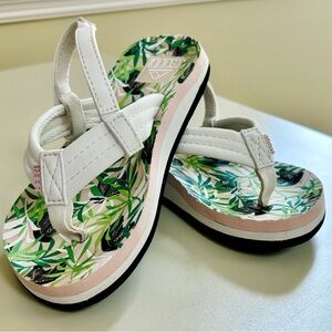 Girls Reef Brazil Little Ahi Sandal Size 11